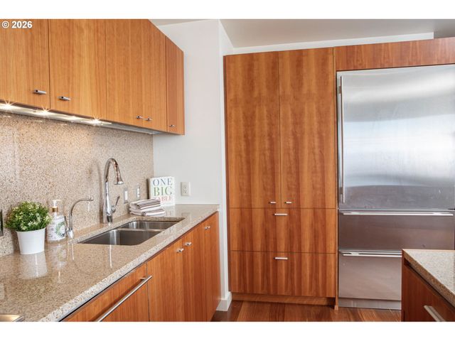 841 S GAINES St, Portland, OR 97239