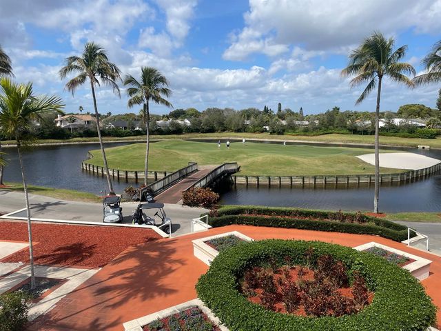17275 Ventana Drive, Boca Raton, FL 33487