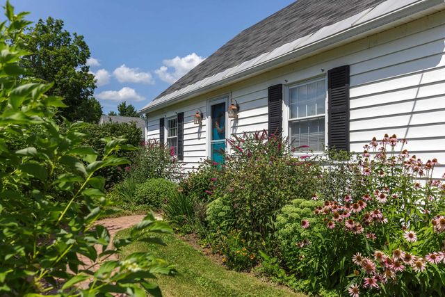 60 Mountain Road, Concord, NH 03301