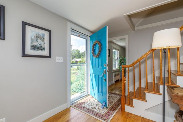 60 Mountain Road, Concord, NH 03301
