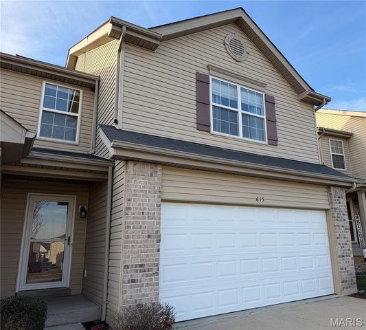 615 Country Heights Drive, Lake St Louis, MO 63367