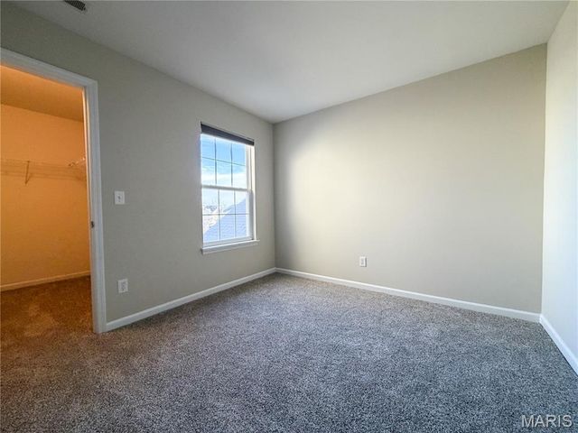 615 Country Heights Drive, Lake St Louis, MO 63367