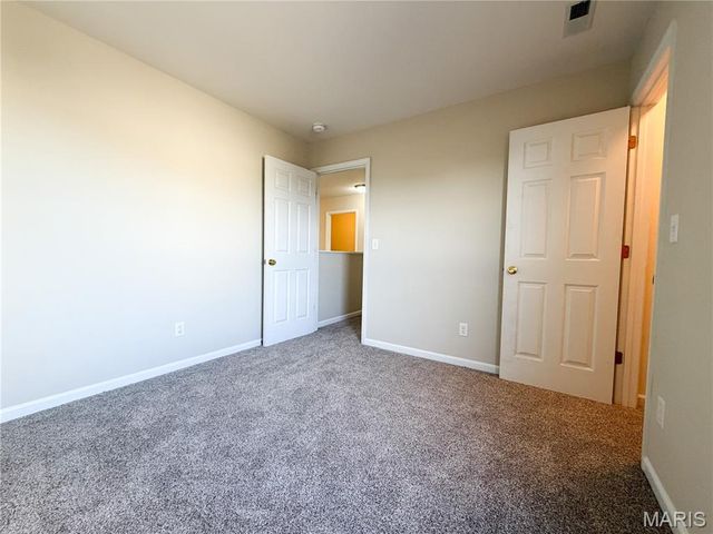 615 Country Heights Drive, Lake St Louis, MO 63367