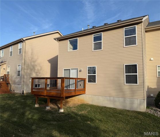 615 Country Heights Drive, Lake St Louis, MO 63367