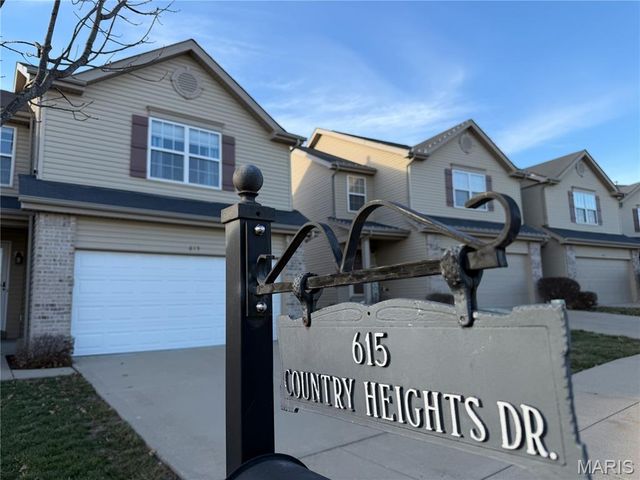 615 Country Heights Drive, Lake St Louis, MO 63367