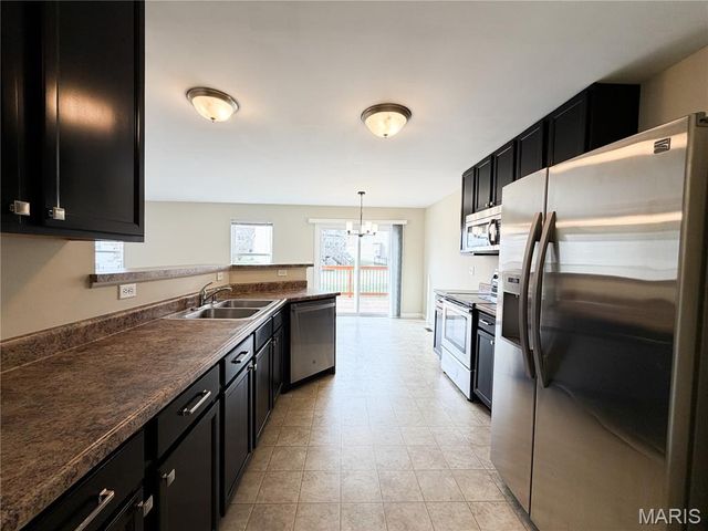 615 Country Heights Drive, Lake St Louis, MO 63367