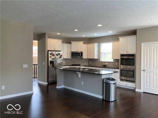 9408 Park Meridian Drive, Indianapolis, IN 46260