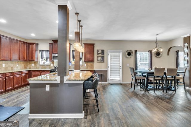 1293 Heartwood Avenue, Mcdonough, GA 30253