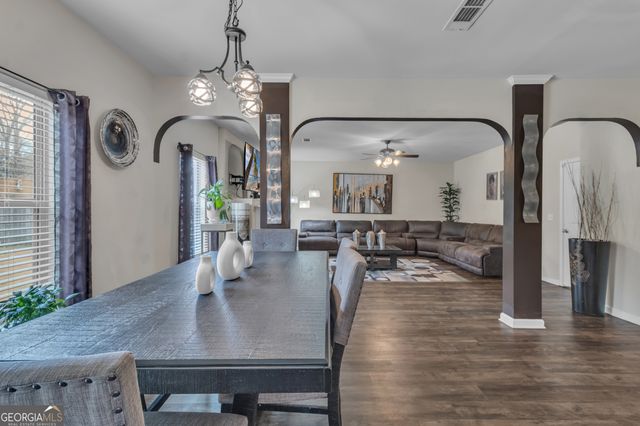 1293 Heartwood Avenue, Mcdonough, GA 30253