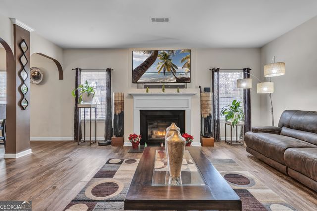 1293 Heartwood Avenue, Mcdonough, GA 30253