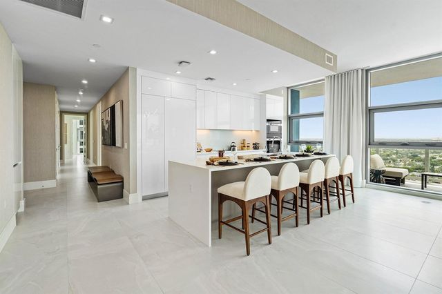 220 Lake Shore Drive 2123, Lake Park, FL 33403