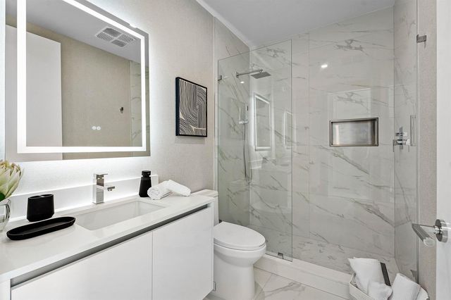 220 Lake Shore Drive 2123, Lake Park, FL 33403