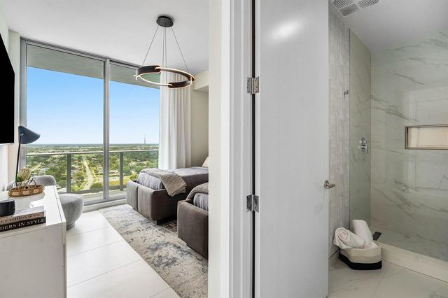 220 Lake Shore Drive 2123, Lake Park, FL 33403