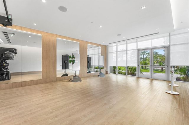 220 Lake Shore Drive 2123, Lake Park, FL 33403