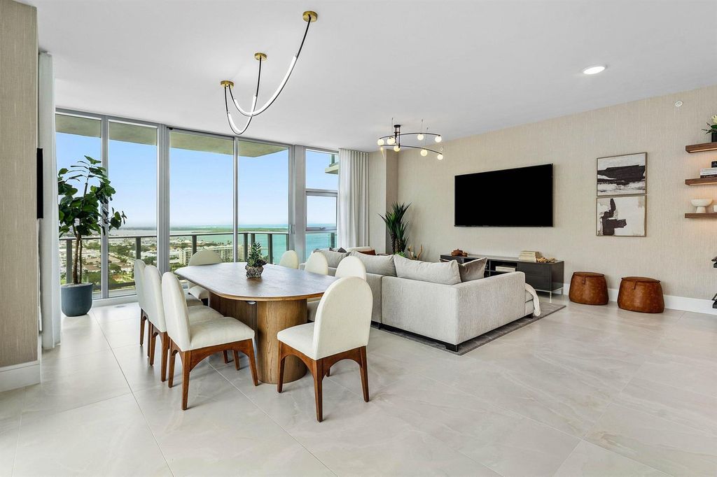 220 Lake Shore Drive 2123, Lake Park, FL 33403