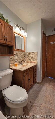 2205 Palmer Court, New Albany, IN 47150