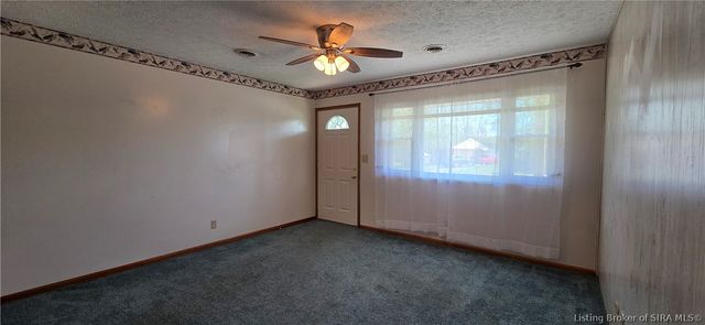 2205 Palmer Court, New Albany, IN 47150