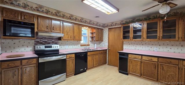 2205 Palmer Court, New Albany, IN 47150