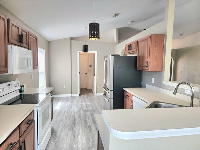 4017 LONGWORTH LOOP, Kissimmee, FL 34744