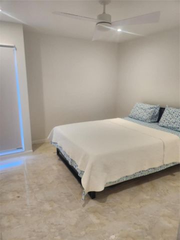 4160 Inverrary Drive 311, Lauderhill, FL 33319