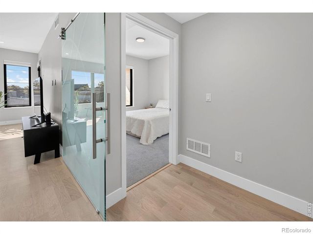 2718 Pine Street 205, Boulder, CO 80302