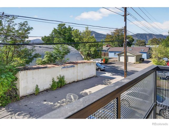 2718 Pine Street 205, Boulder, CO 80302