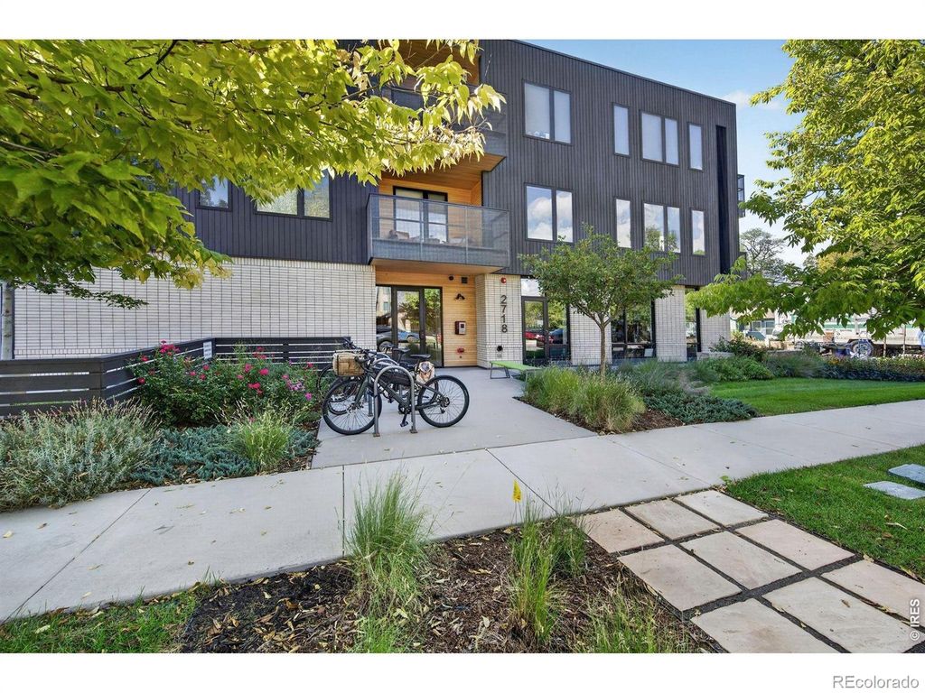 2718 Pine Street 205, Boulder, CO 80302