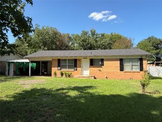 520 W Elm Street, Canton, TX 75103