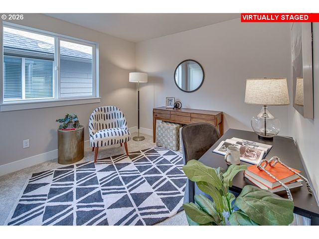 1318 E Canto St, Newberg, OR 97132