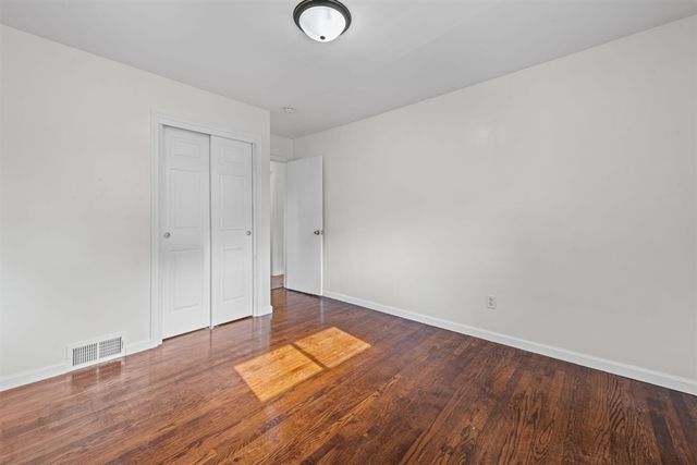 8417 Colonial Street, Dearborn Heights, MI 48127