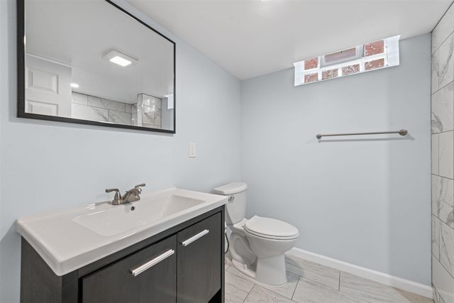 8417 Colonial Street, Dearborn Heights, MI 48127