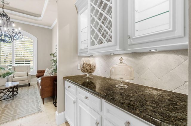 30 Midday Sun Place, The Woodlands, TX 77382