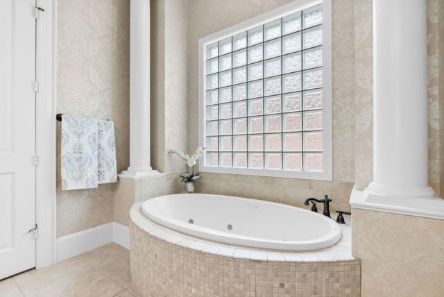 30 Midday Sun Place, The Woodlands, TX 77382