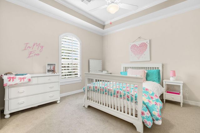 30 Midday Sun Place, The Woodlands, TX 77382