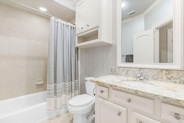 30 Midday Sun Place, The Woodlands, TX 77382