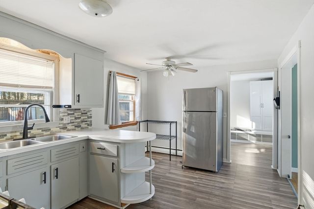 55 Gardens Dr, Springfield, MA 01119