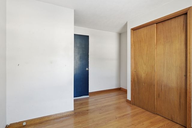 55 Gardens Dr, Springfield, MA 01119