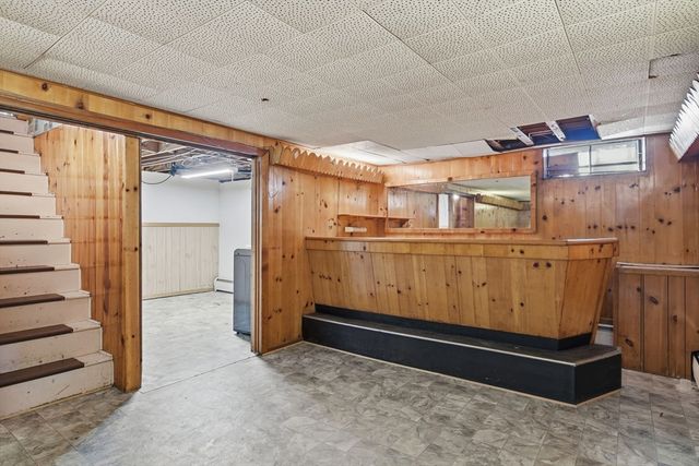 55 Gardens Dr, Springfield, MA 01119