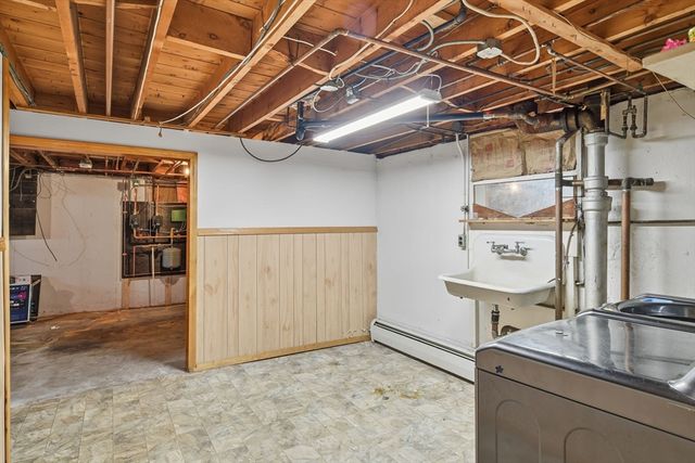 55 Gardens Dr, Springfield, MA 01119