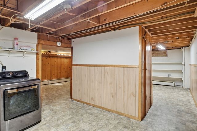 55 Gardens Dr, Springfield, MA 01119