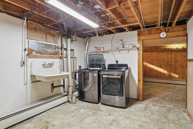 55 Gardens Dr, Springfield, MA 01119