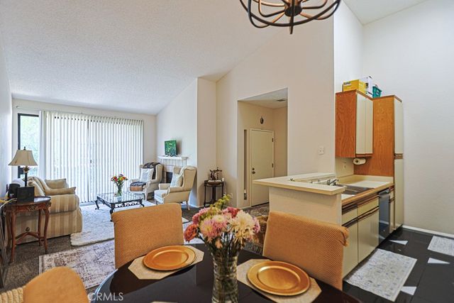 10610 Lakeside Dr, Garden Grove, CA 92840