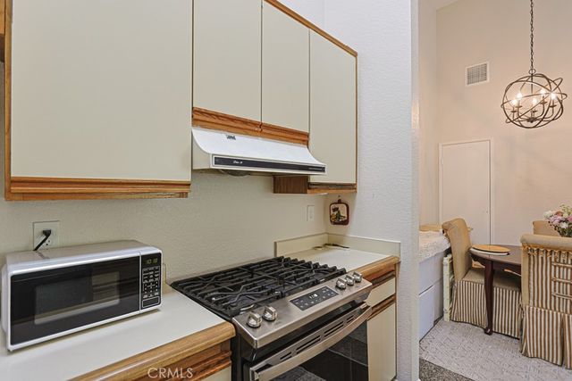 10610 Lakeside Dr, Garden Grove, CA 92840