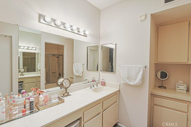 10610 Lakeside Dr, Garden Grove, CA 92840
