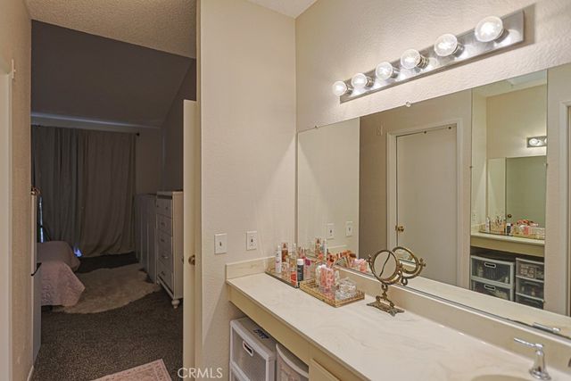 10610 Lakeside Dr, Garden Grove, CA 92840