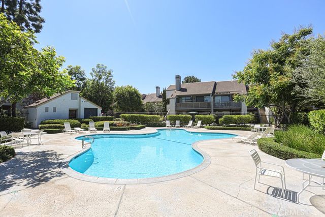 10610 Lakeside Dr, Garden Grove, CA 92840