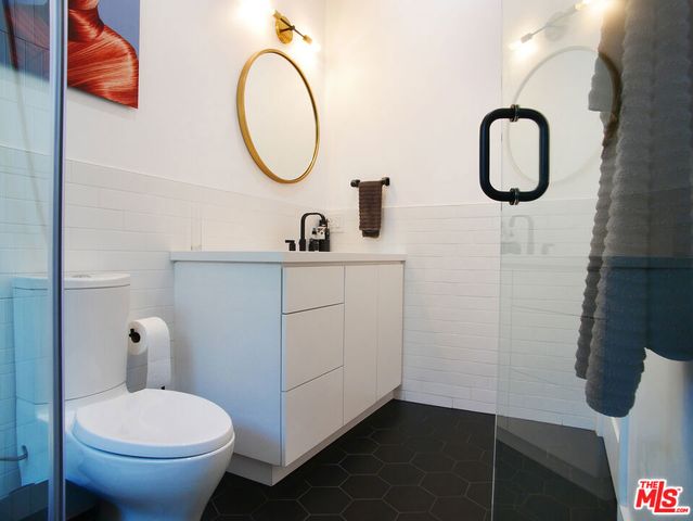 3744 Somerset Drive, Los Angeles, CA 90016