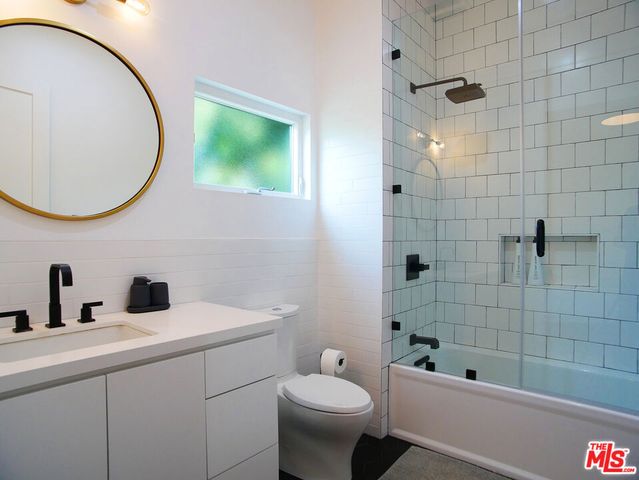 3744 Somerset Drive, Los Angeles, CA 90016