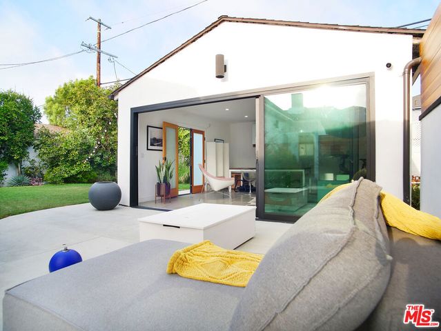 3744 Somerset Drive, Los Angeles, CA 90016