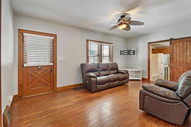 427 9th PLACE, Kenosha, WI 53140